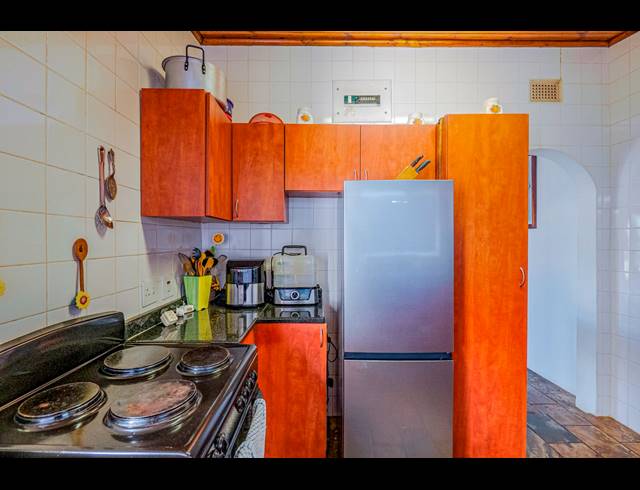 2 BEDROOM HOUSE FOR SALE IN BLUFF